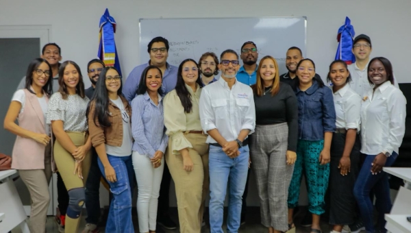 Participante En Ultima Mentoria Emprendelab 2025 Thumbnail